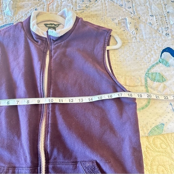 Eddie Bauer 100% cotton fleece lined purple vest warm cozy full zip side pockets - Picture 6 of 7